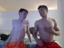 Regarder midwestboys's Cam Show @ Chaturbate 05/08/2016